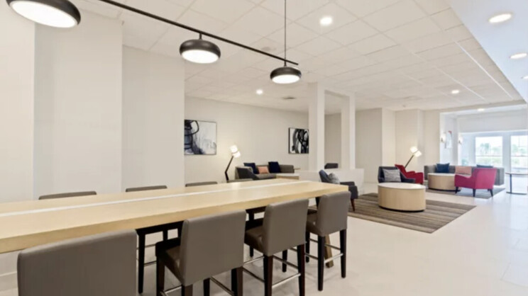 Holiday Inn and Suites Across from Universal Orlando